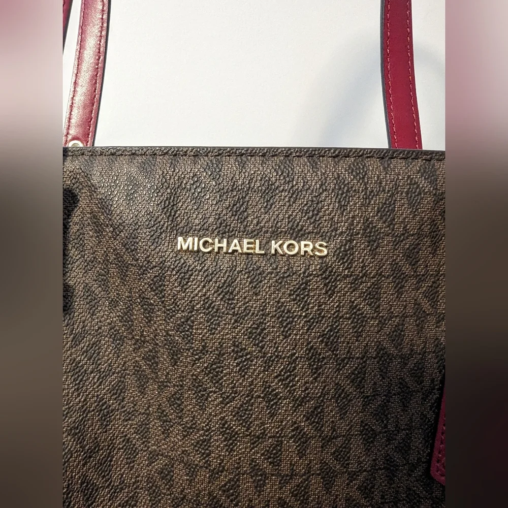 Michael Kors Maroon and Brown Shoulder Bag